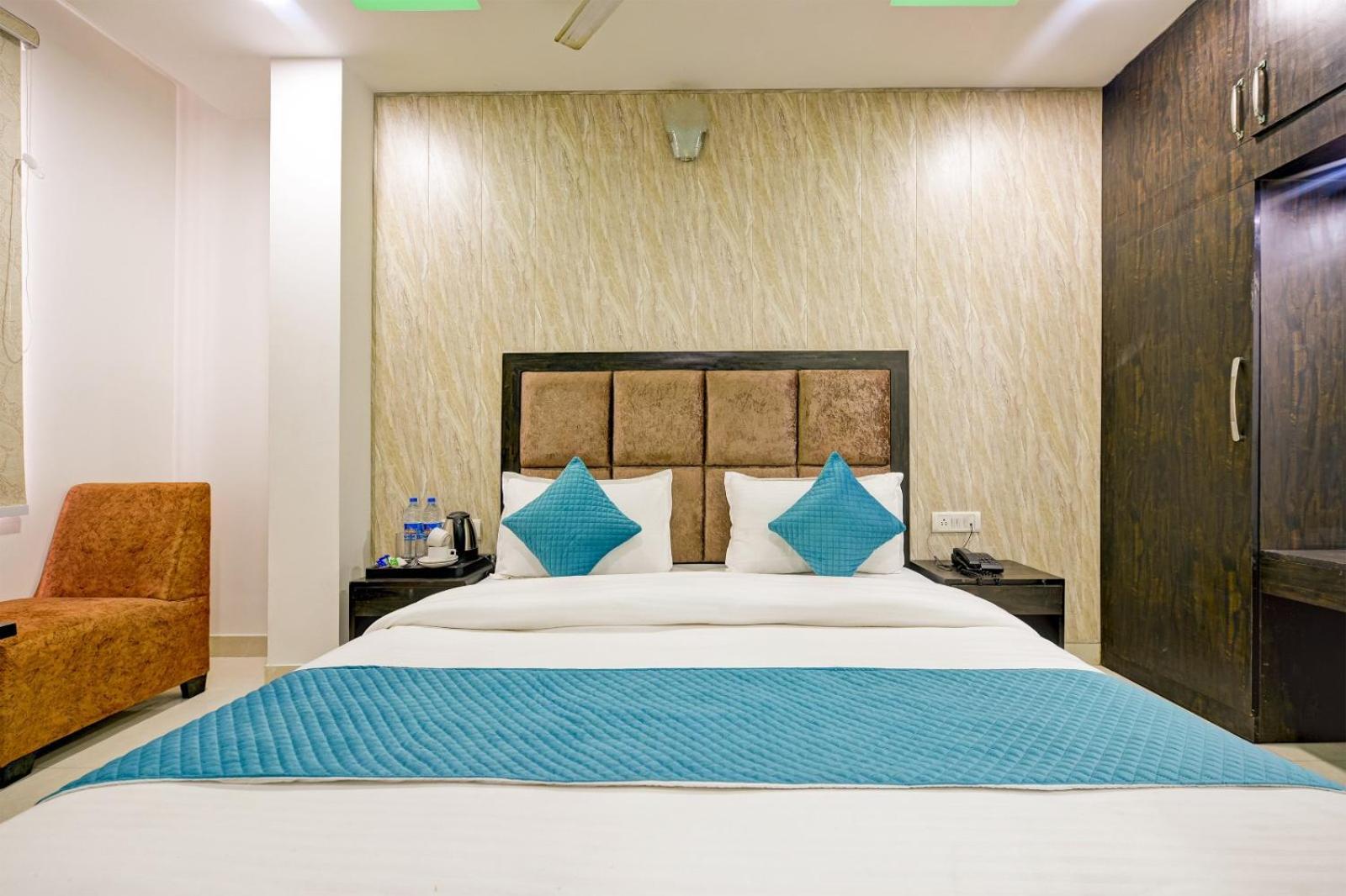 The Glory Suites Near Igi Airport Ню Делхи Екстериор снимка
