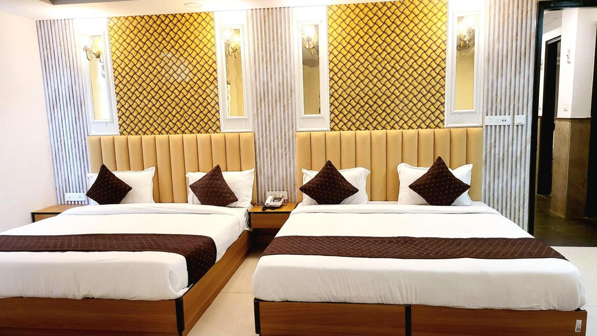 The Glory Suites Near Igi Airport Ню Делхи Екстериор снимка