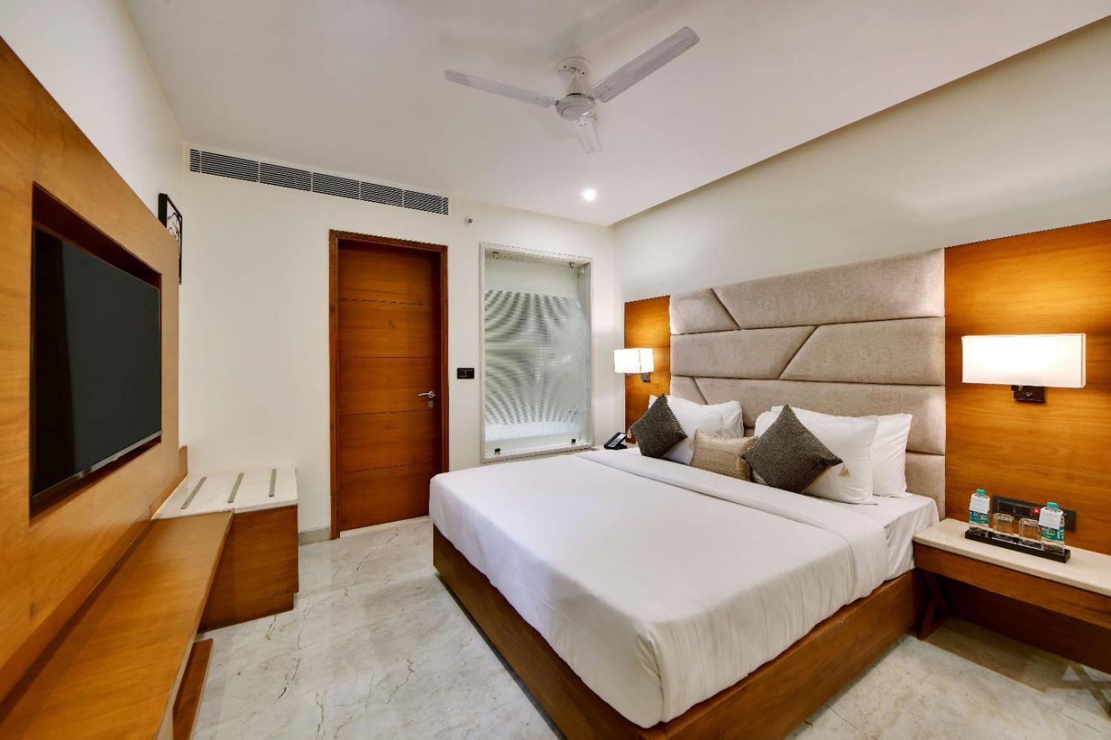 The Glory Suites Near Igi Airport Ню Делхи Екстериор снимка